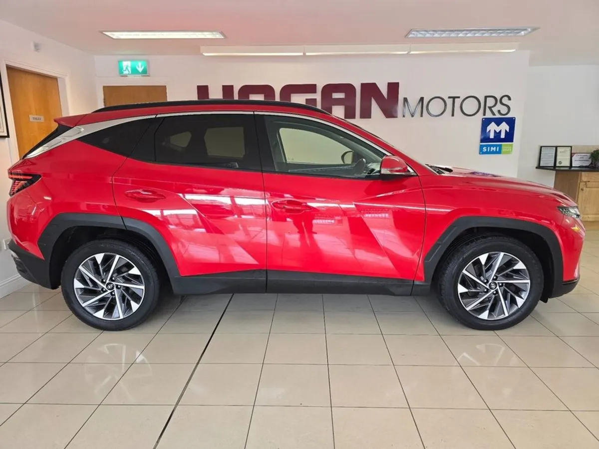 Hyundai Tucson Executive Plus Diesel Best Spec - Image 3