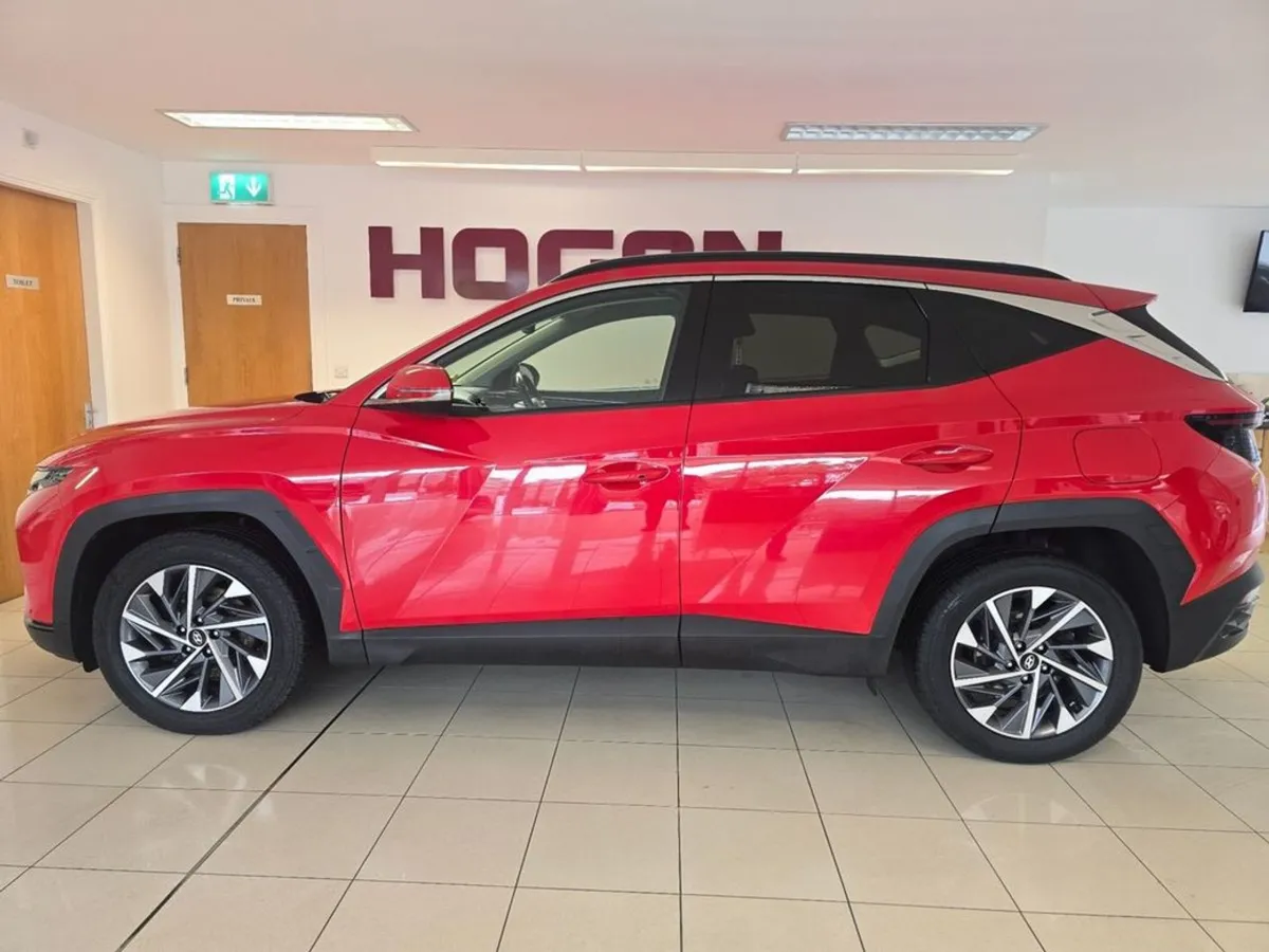 Hyundai Tucson Executive Plus Diesel Best Spec - Image 4
