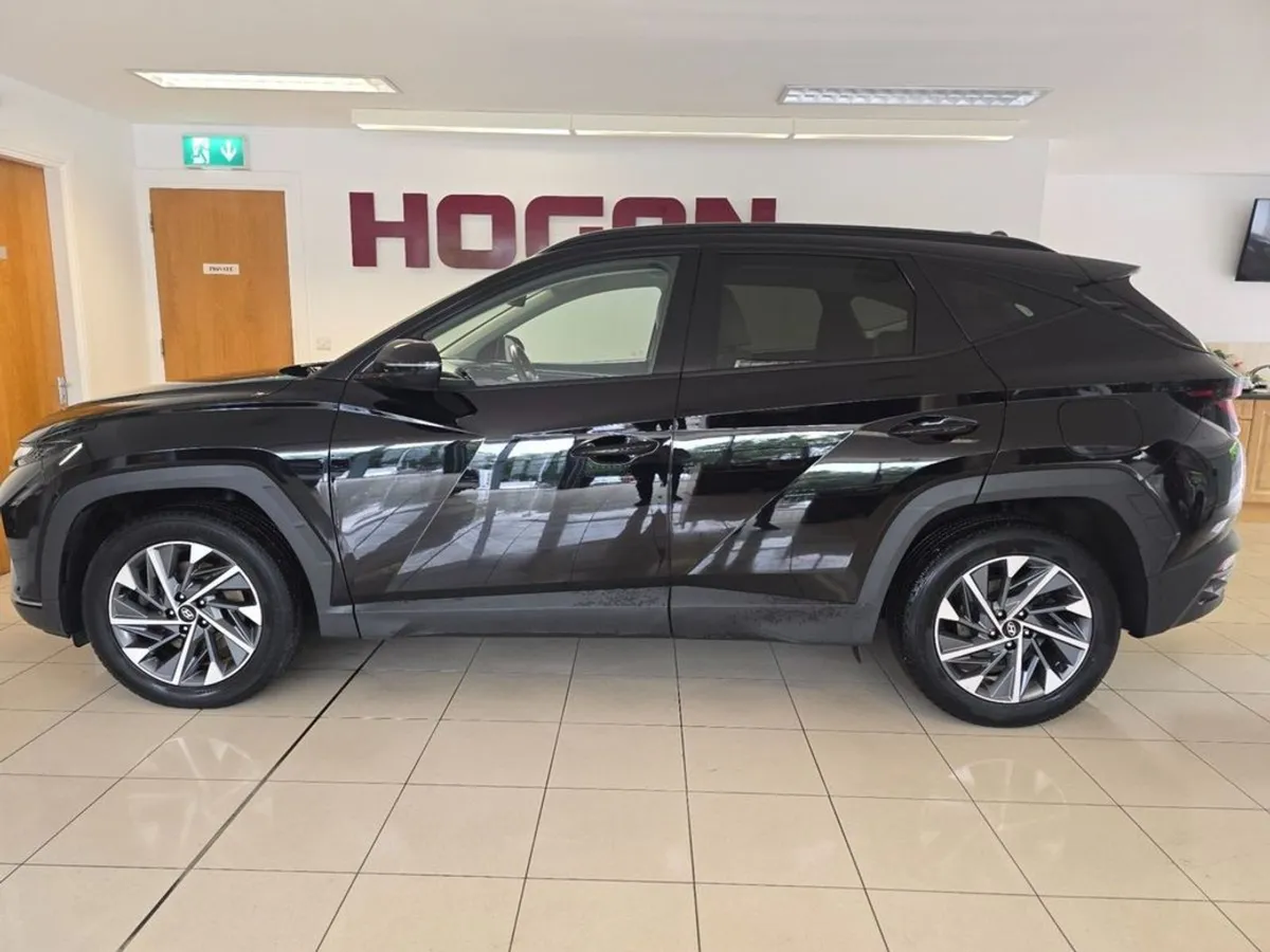 Hyundai Tucson Executive Diesel - Image 4