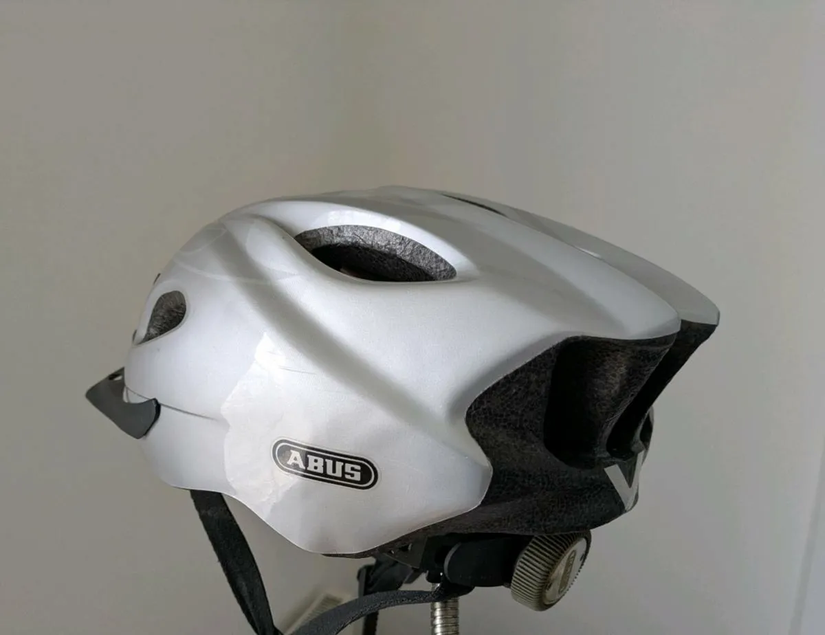 Sports Bike - Image 4