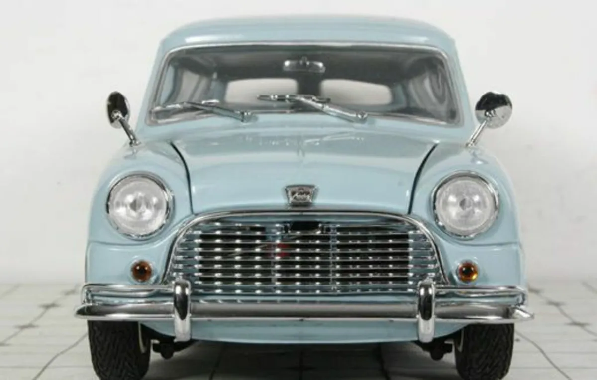 Austin Mini Countryman 1/18 - KYOSHO - NEW IN BOX - Image 3