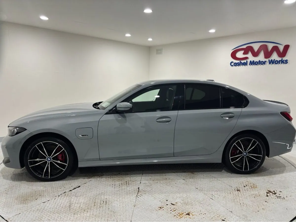 BMW 3 Series 330E M-sport 4DR Auto Lci pro Pack v - Image 4