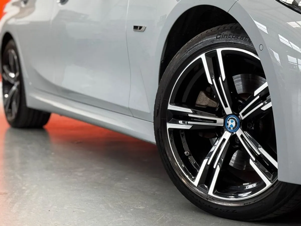 BMW 3 Series 330E M Sport  33 - Image 4