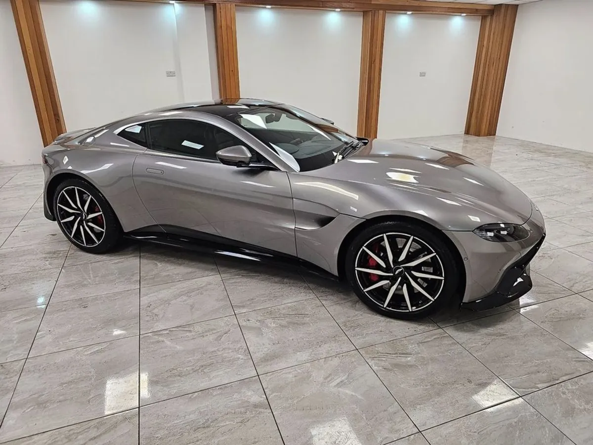 Aston Martin Vantage V8 Auto - Image 3