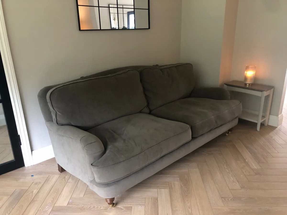 Sofa Laura Ashley - Image 1