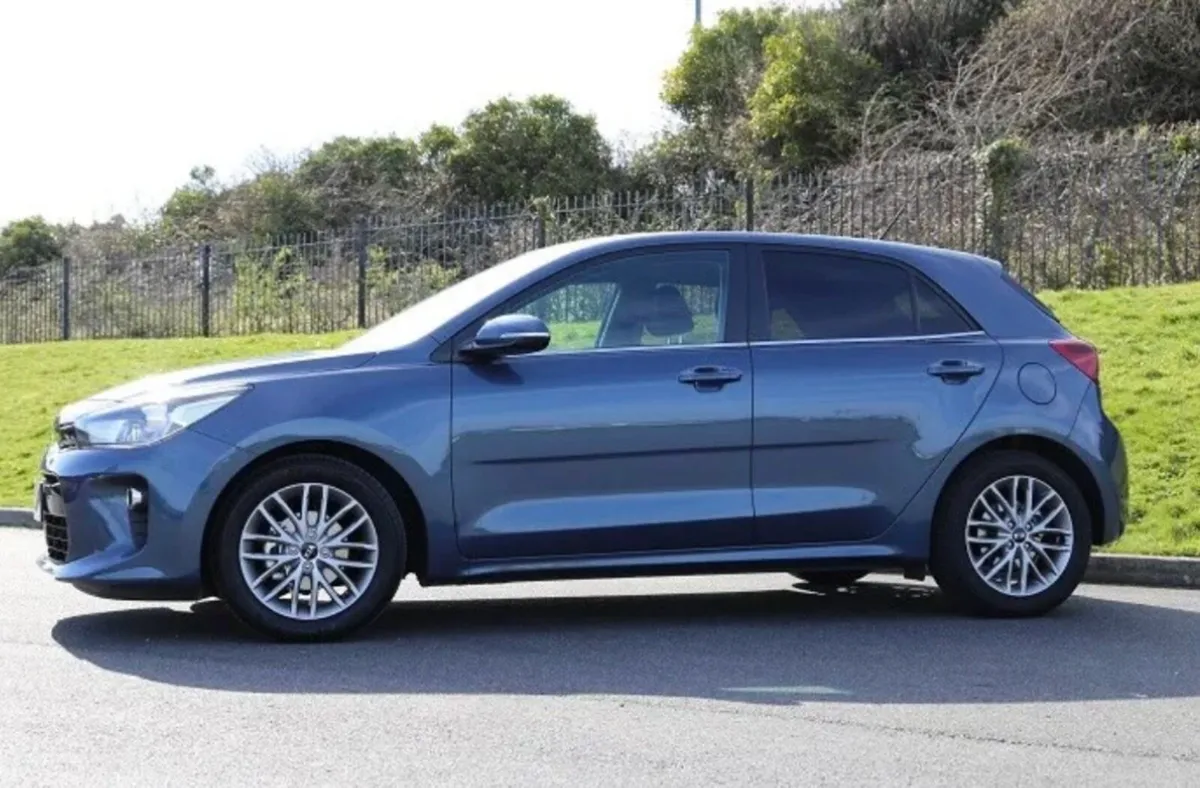 2017 Kia Rio - Excellent Condition, NCT 2027 - Image 3