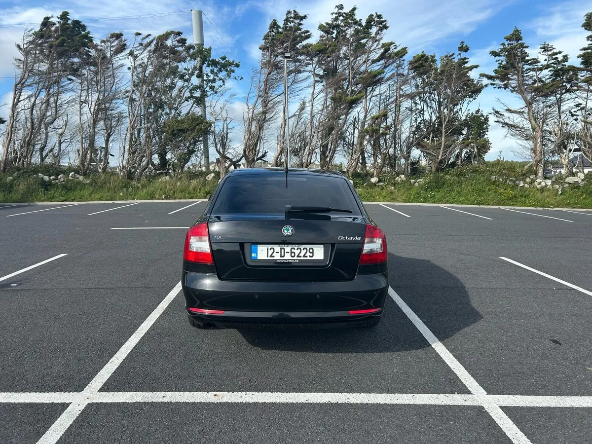 2012 Skoda Octavia Elegance 1.6 TDI - Image 4