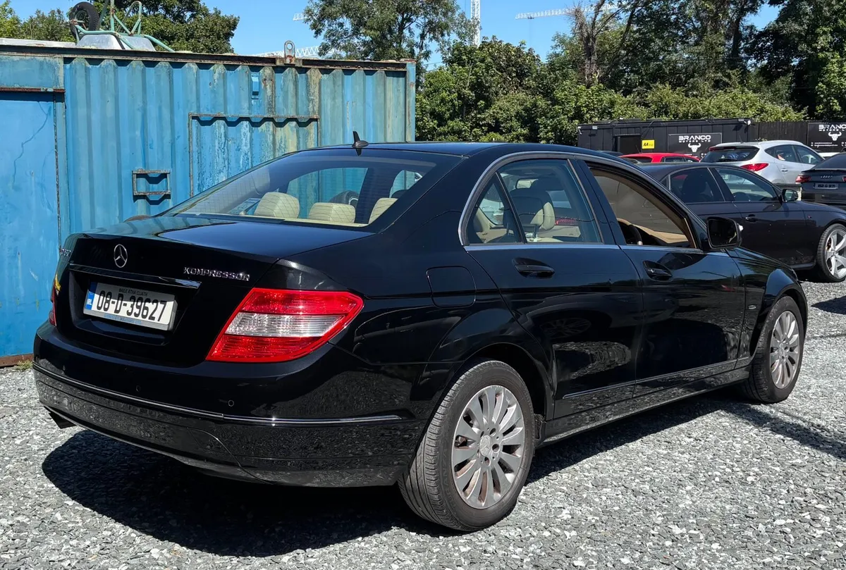 Mercedes-Benz C-Class 2008 automatic - Image 4