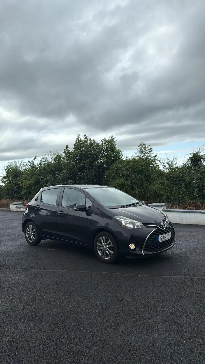 Toyota Yaris 2016 luna - Image 1