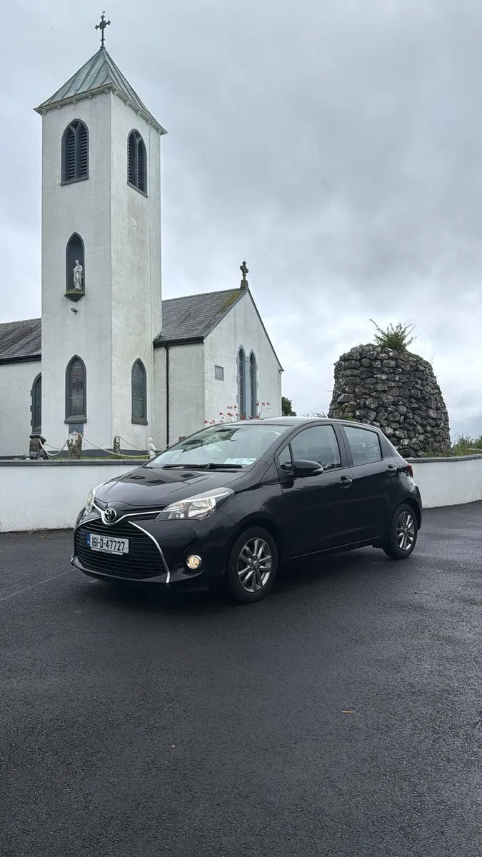Toyota Yaris 2016 luna - Image 2
