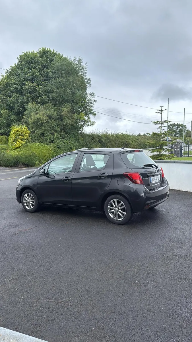 Toyota Yaris 2016 luna - Image 3