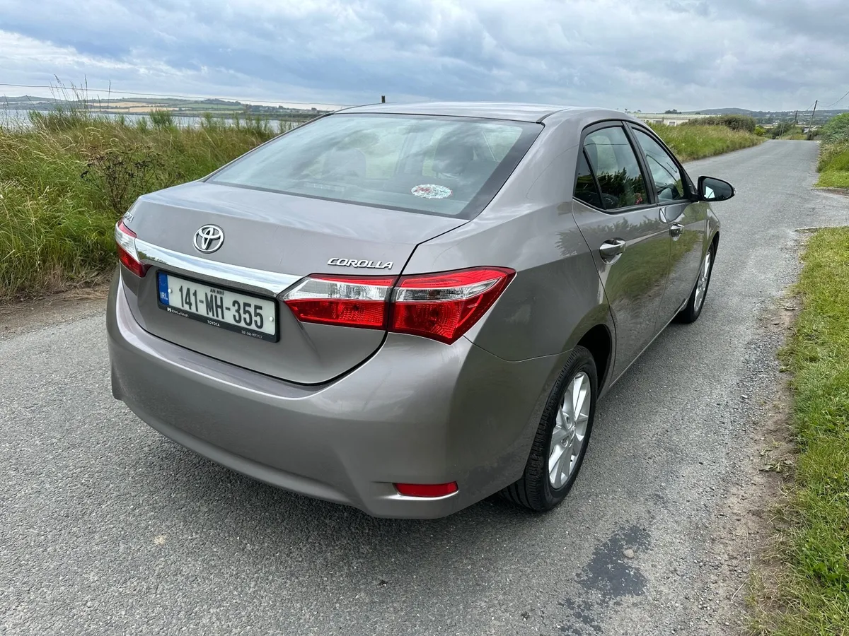 141 Toyota Corolla Diesel Aura - Image 3