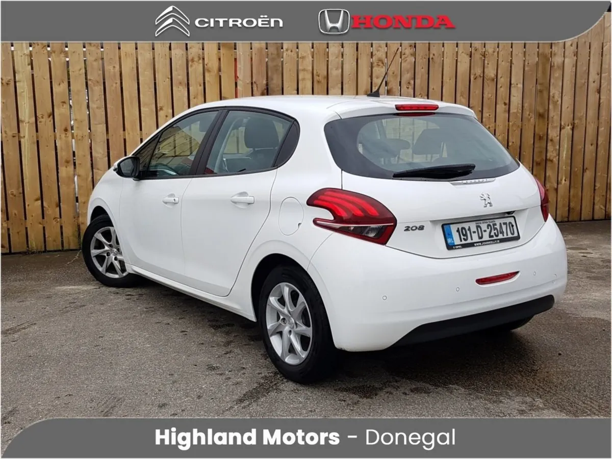 Peugeot 208 1.2 Puretech 68bhp Active - Image 3