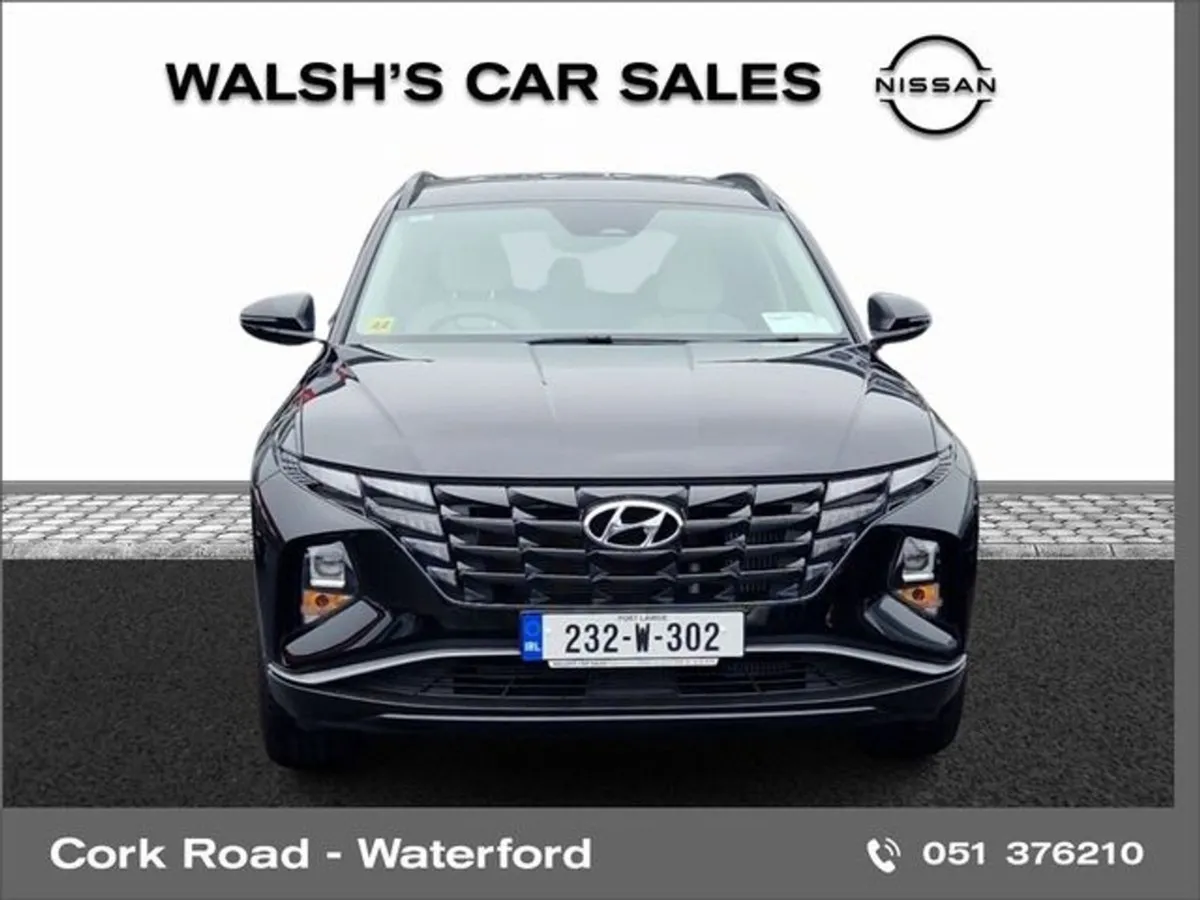 Hyundai Tucson Ix35 Executive 5DR - Image 2