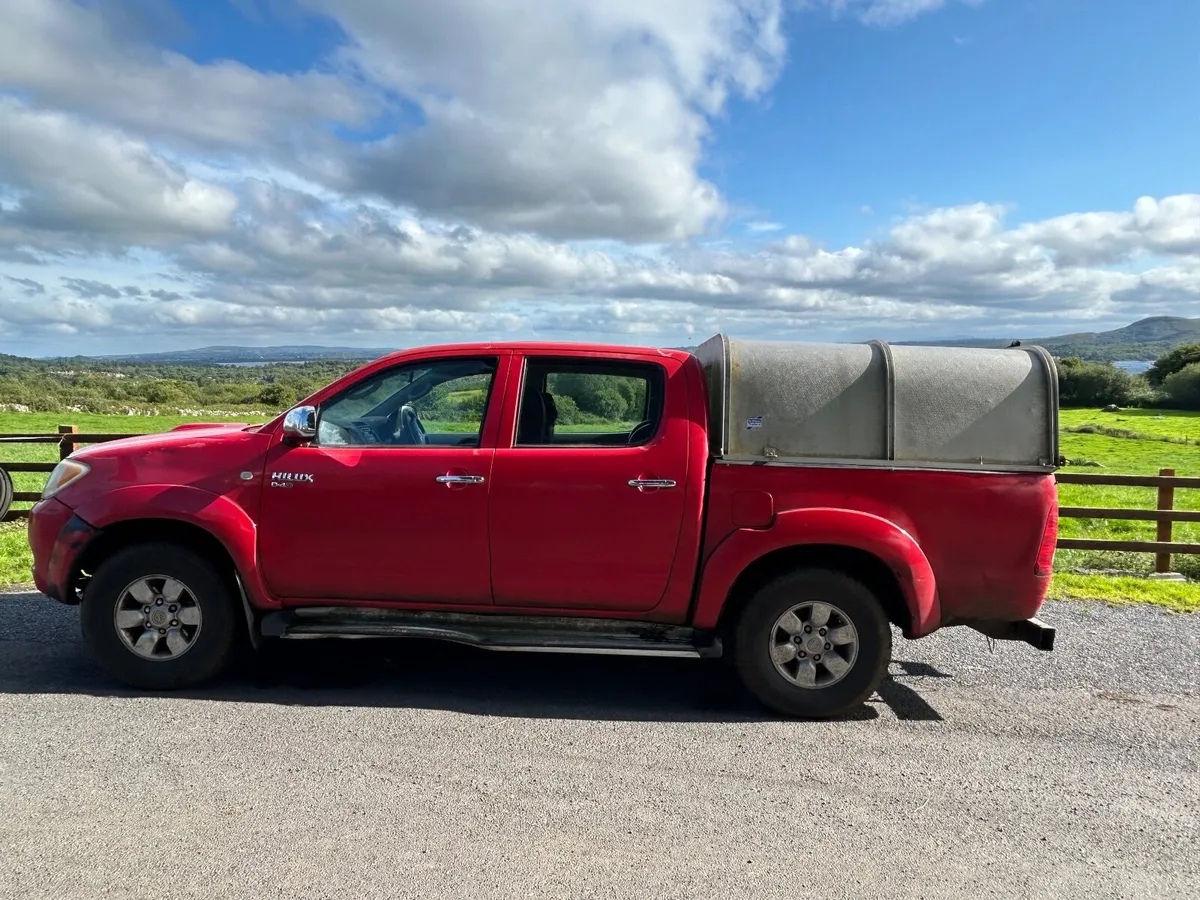 Toyota Hilux 2007 - Image 1