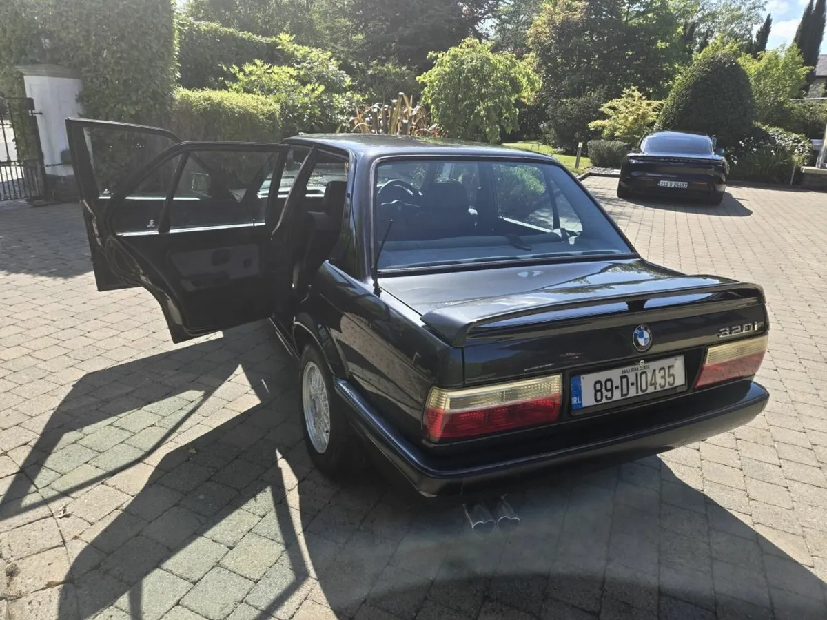 BMW 3-Series 1989 - Image 3