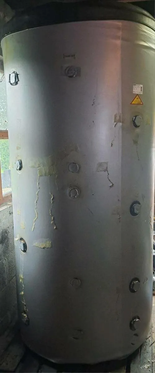Buffer tank/Laddomat pump/Circulation pump - Image 1