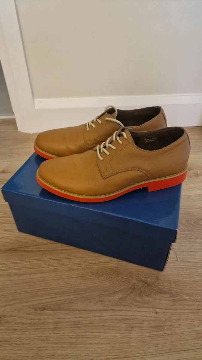 Mens Shore Leave Tan Dress Shoes - Image 1