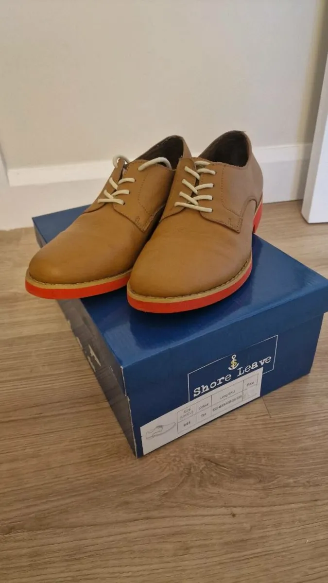 Mens Shore Leave Tan Dress Shoes - Image 2