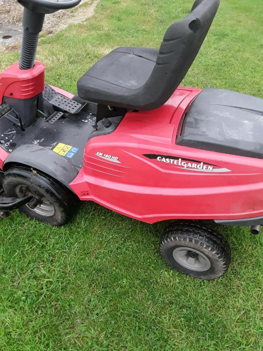Ride on mower - Image 1