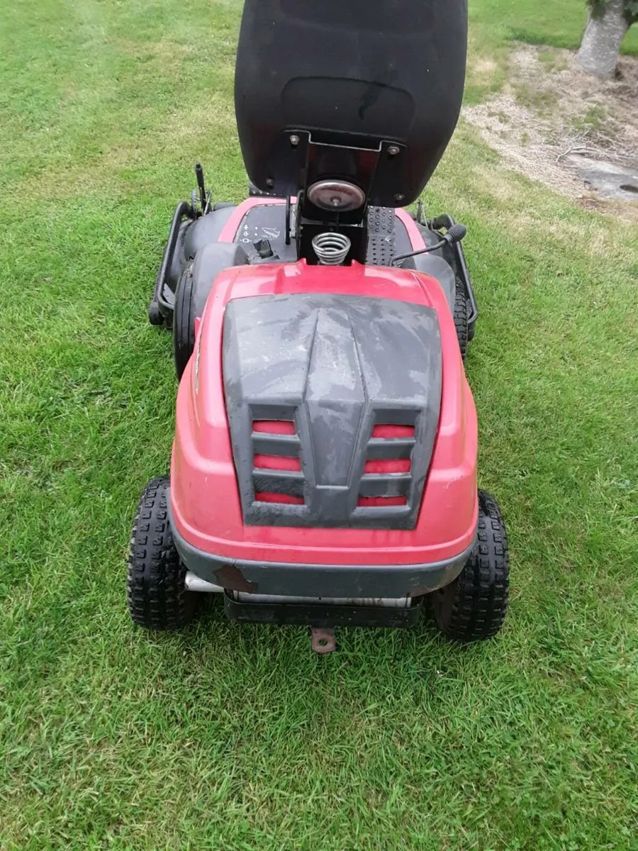 Ride on mower - Image 2