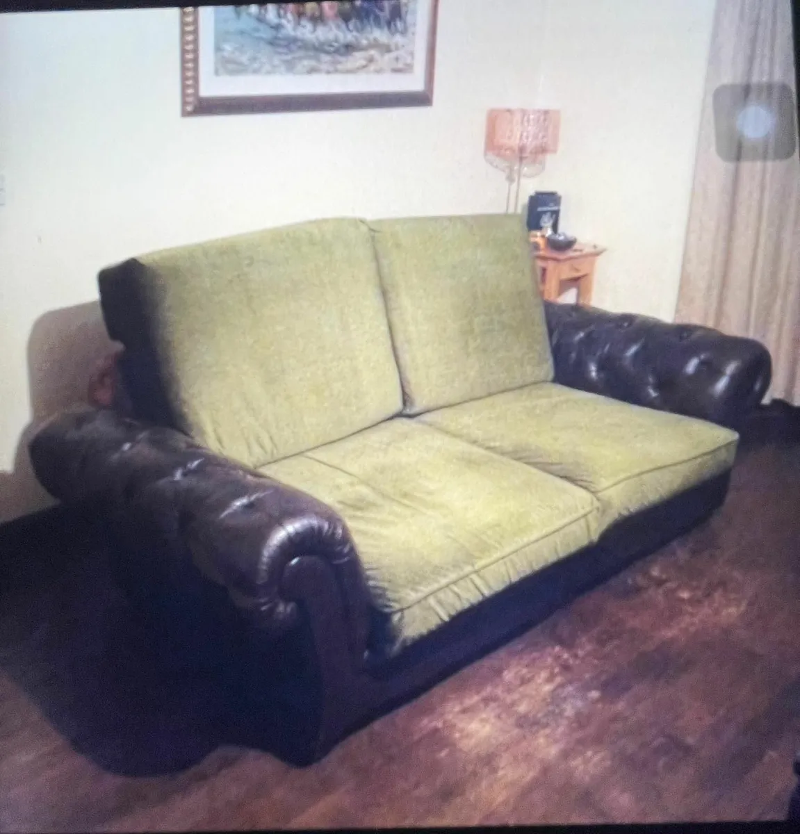 Luxurious Couch - Image 4