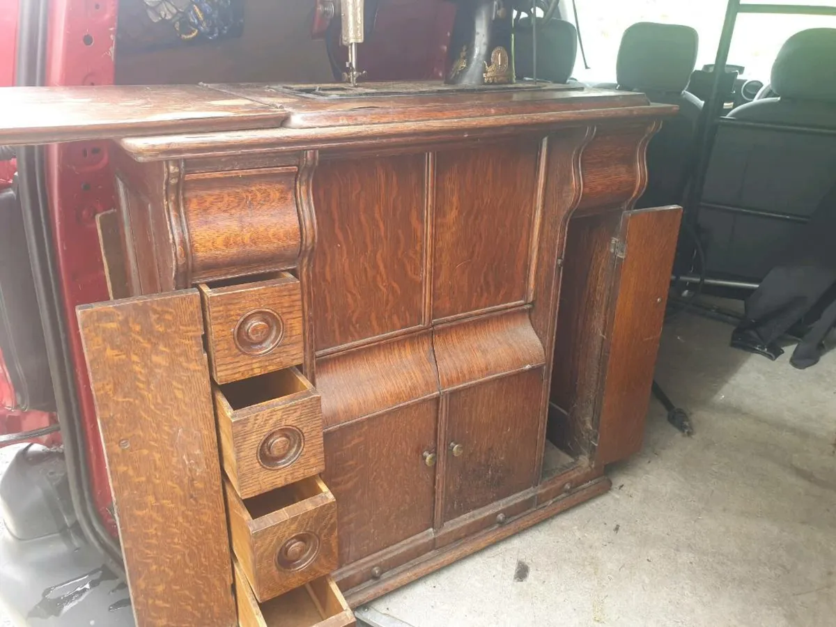 OLD SINGER SEWING MACHINE - Image 3