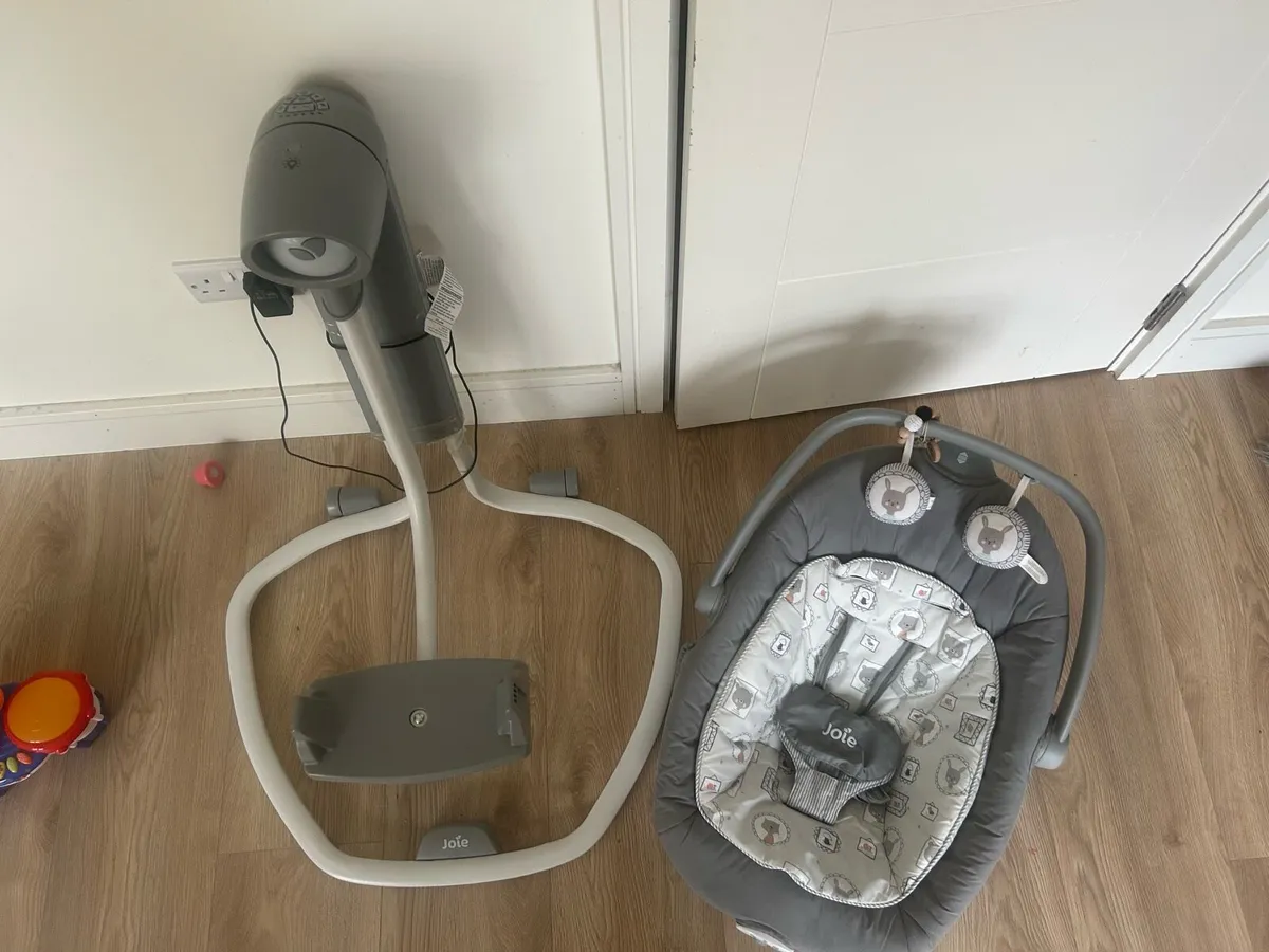Joie Serina 2 in 1 baby swing / bouncer - Image 3