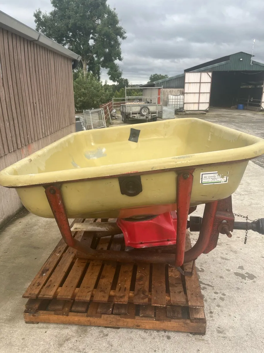 Cosmo 600 Fertilizer Sower - Image 4