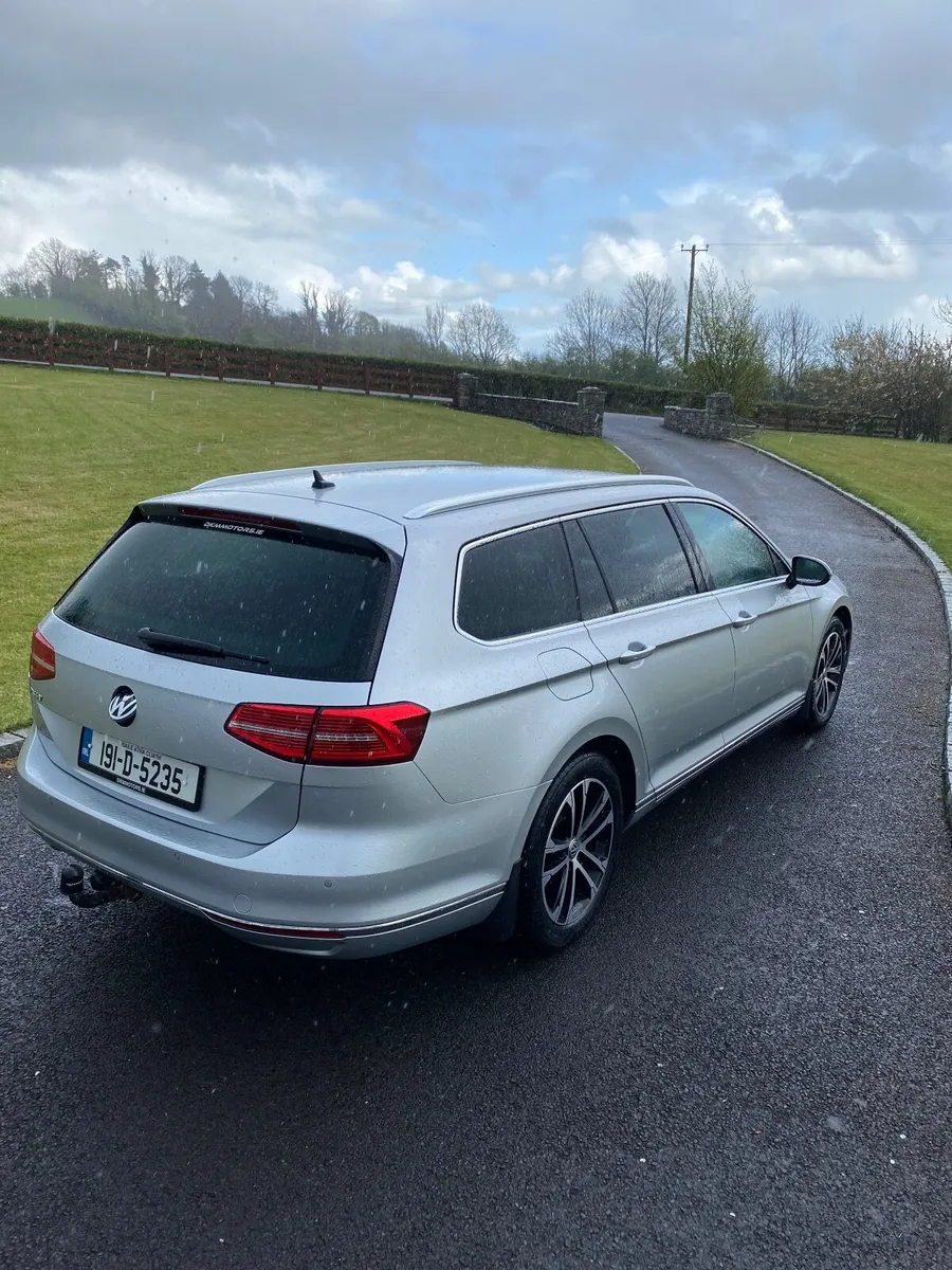 Volkswagen Passat 2019 - Image 4