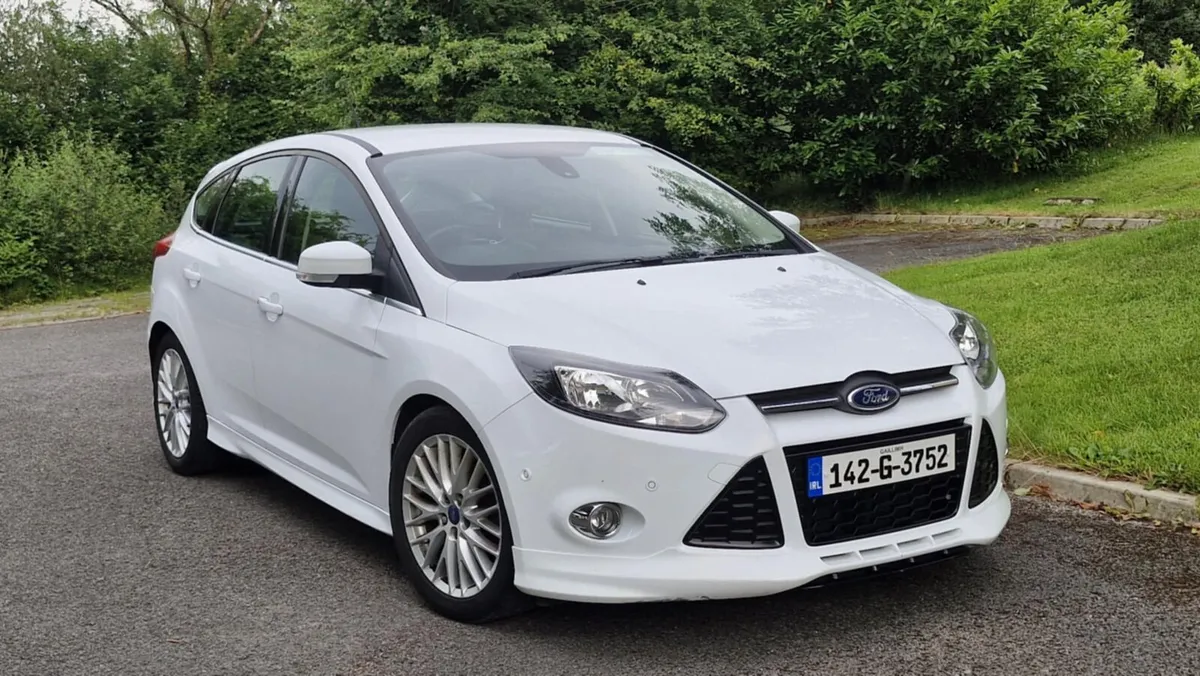 2014 ford focus 1.0 zetec ecoboost S 125 - Image 1