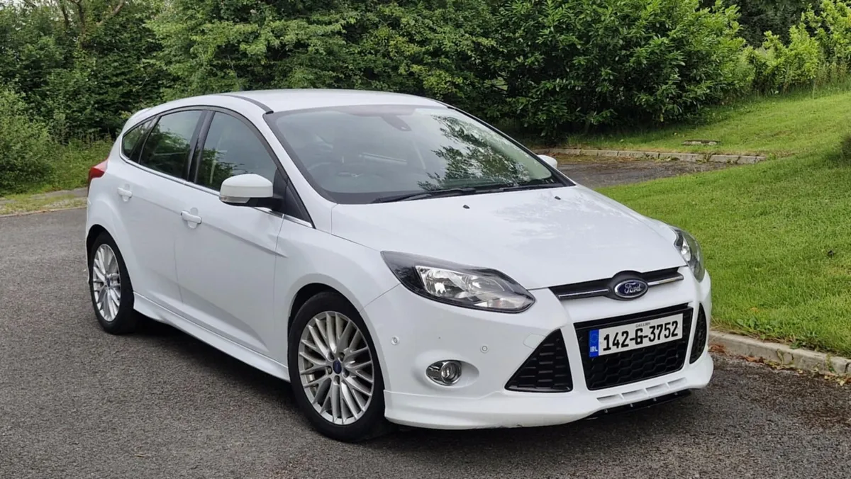 2014 ford focus 1.0 zetec ecoboost S 125 - Image 2