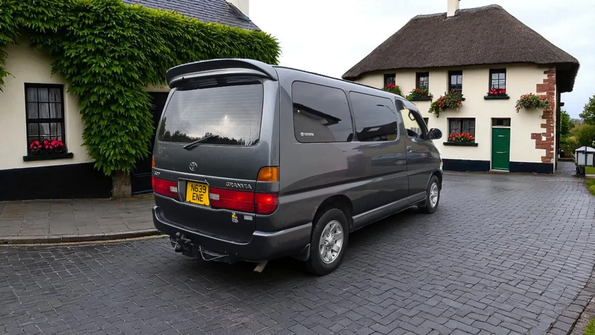 Toyota granvia/hiace 3.0 trd turbo - Image 3