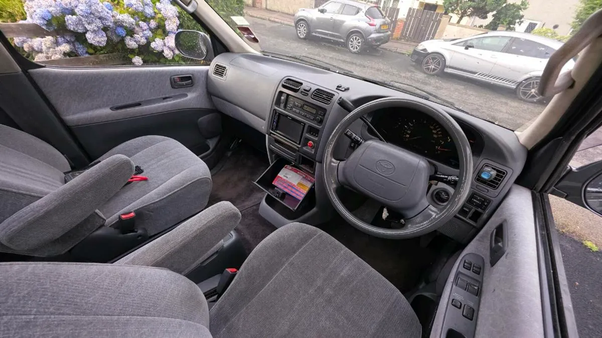Toyota granvia/hiace 3.0 trd turbo - Image 4