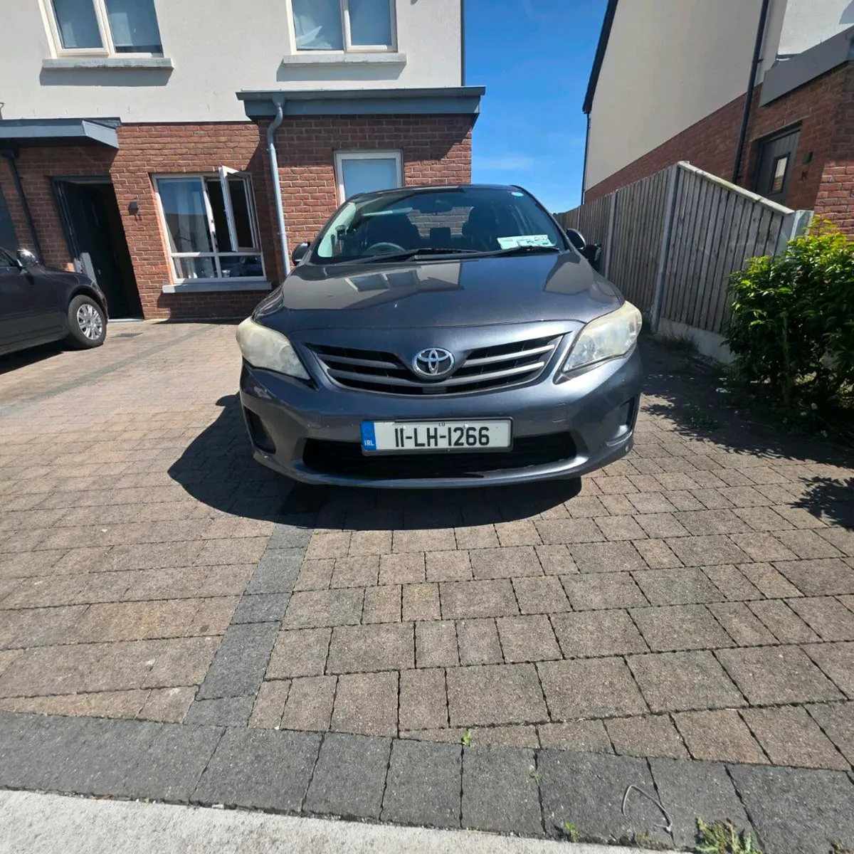 Car - Image 1
