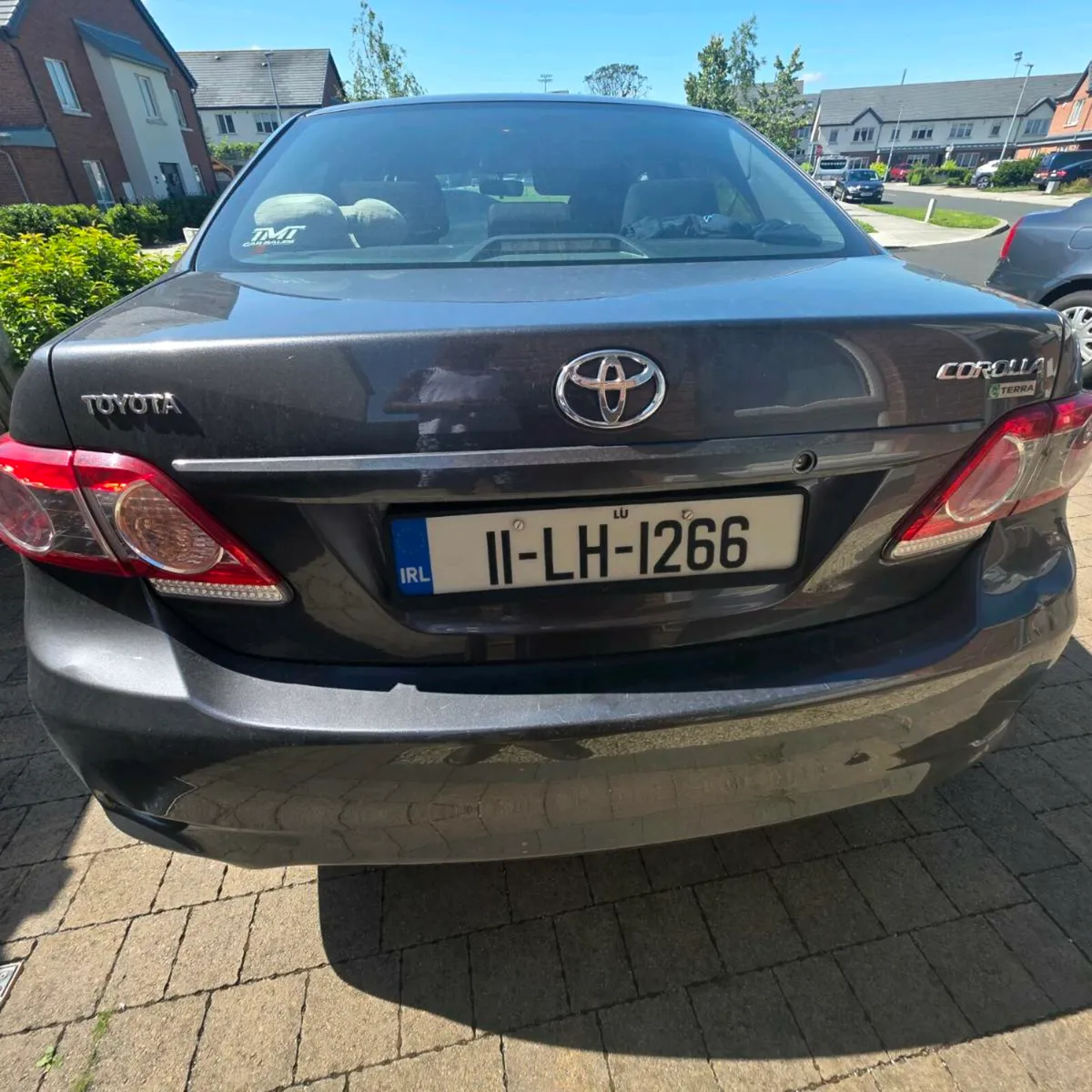 Car - Image 2