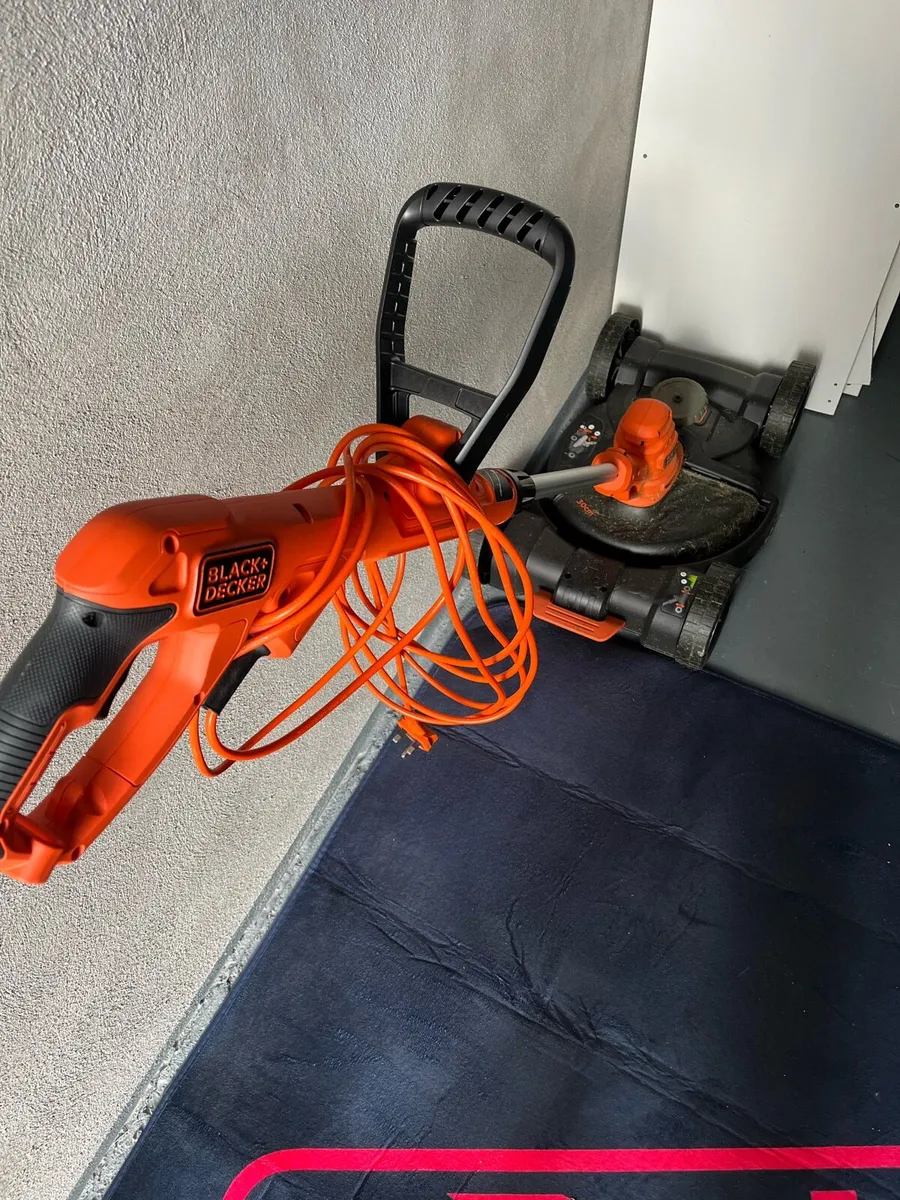 Lawnmower Black&Decker - Image 1