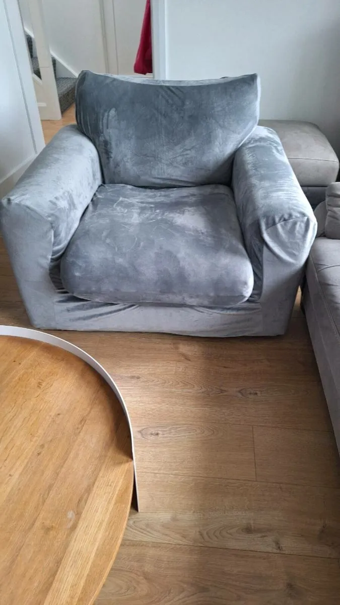 Armchair - Image 3