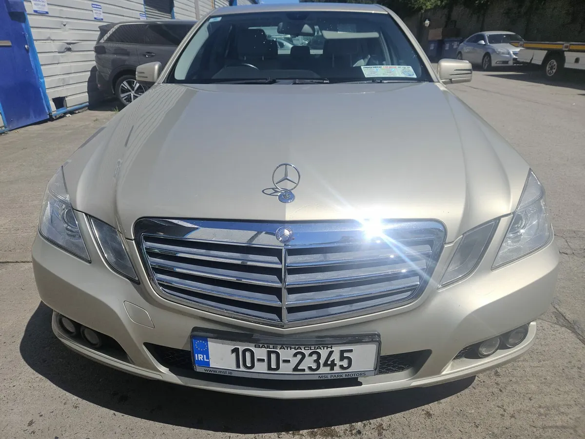 Mercedes 220 e class 2010 - Image 1