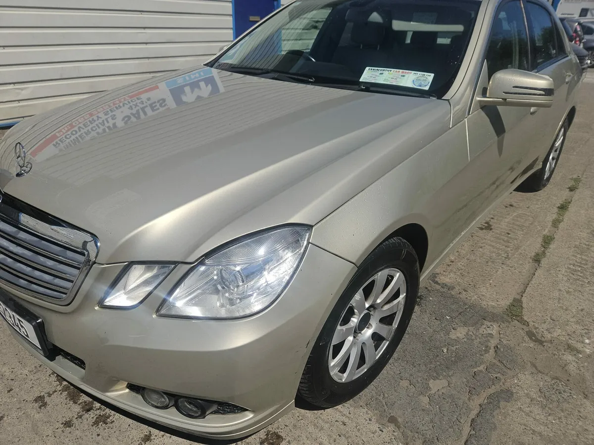 Mercedes 220 e class 2010 - Image 3