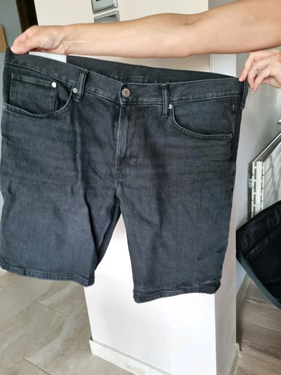 Clothes - Image 4