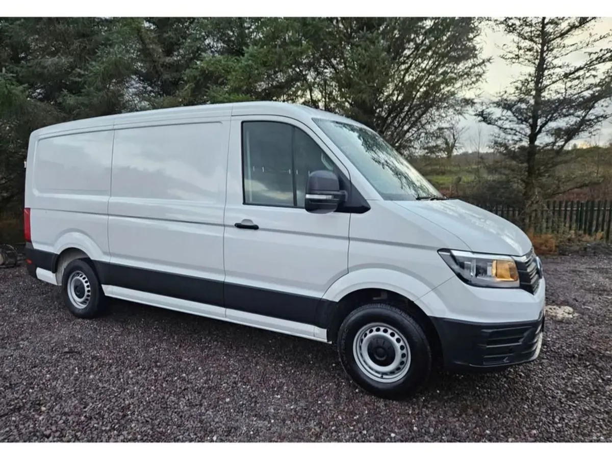 Volkswagen Crafter 30 MWB 140HP M6F 5DR