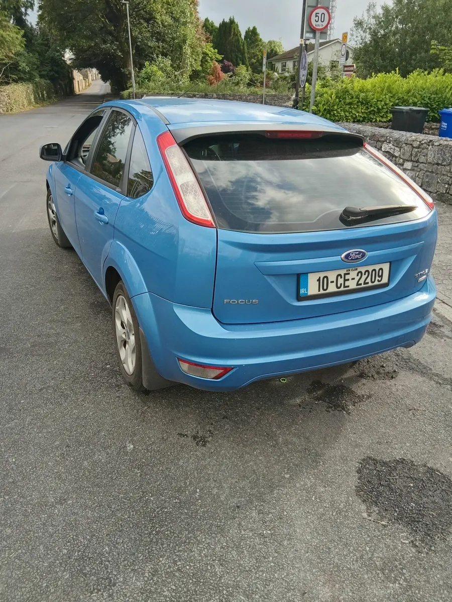 Ford Focus 2010 - Image 1