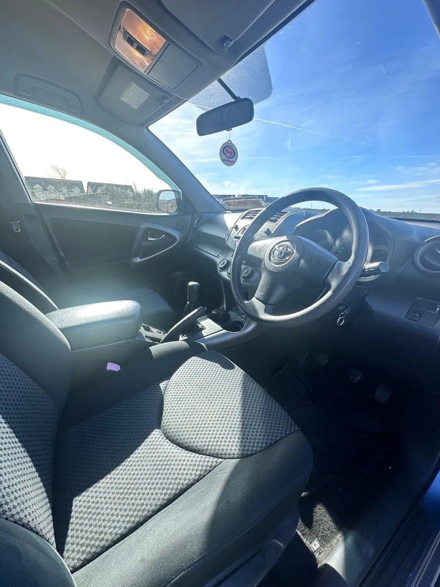 Toyota RAV4 2008 - Image 4