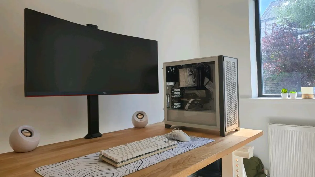 Complete gaming PC bundle - Image 1