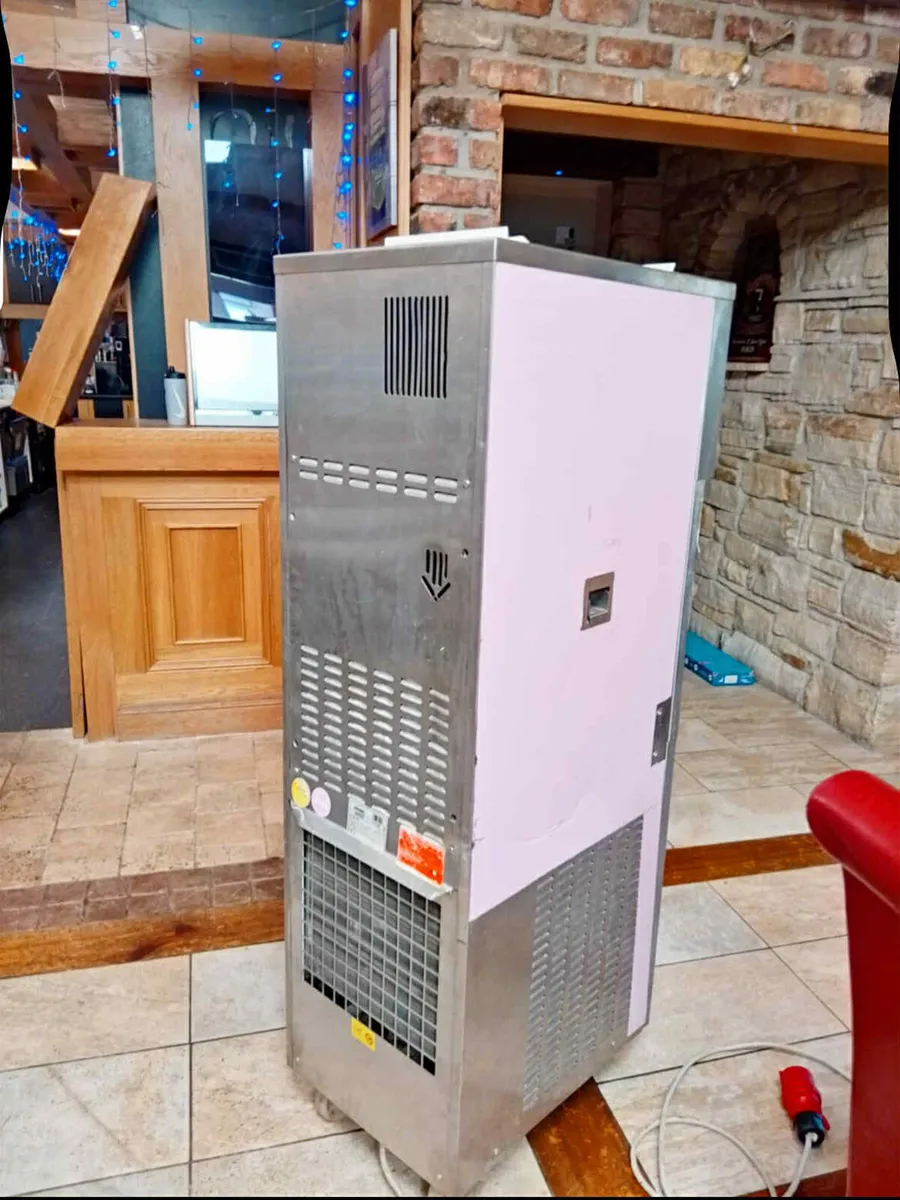 Ice Cream Machine - Image 2