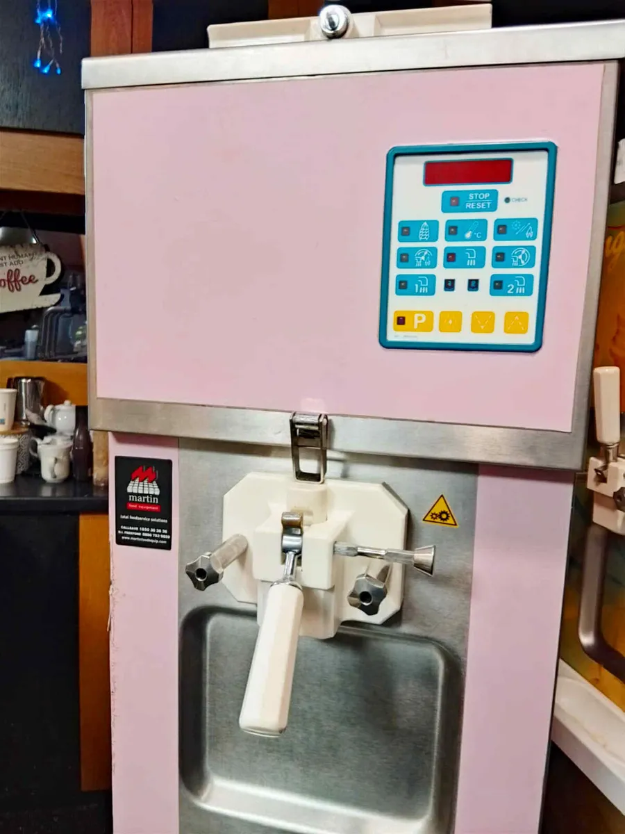 Ice Cream Machine - Image 3