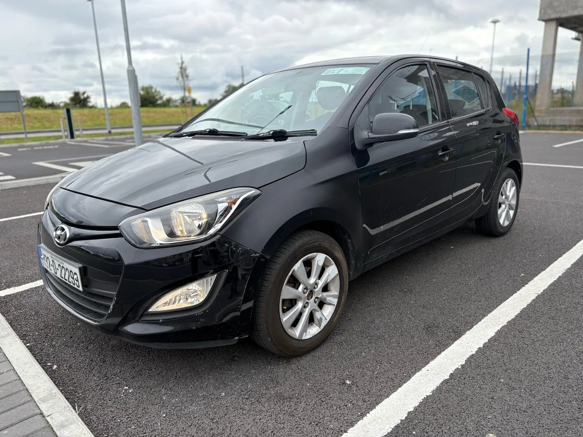 132 i20 petrol needs paintwork - Image 2