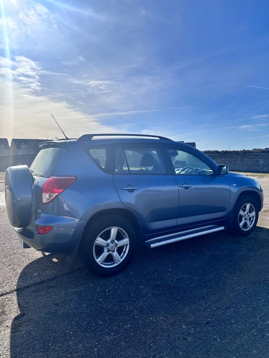 Toyota RAV4 2008 - Image 3