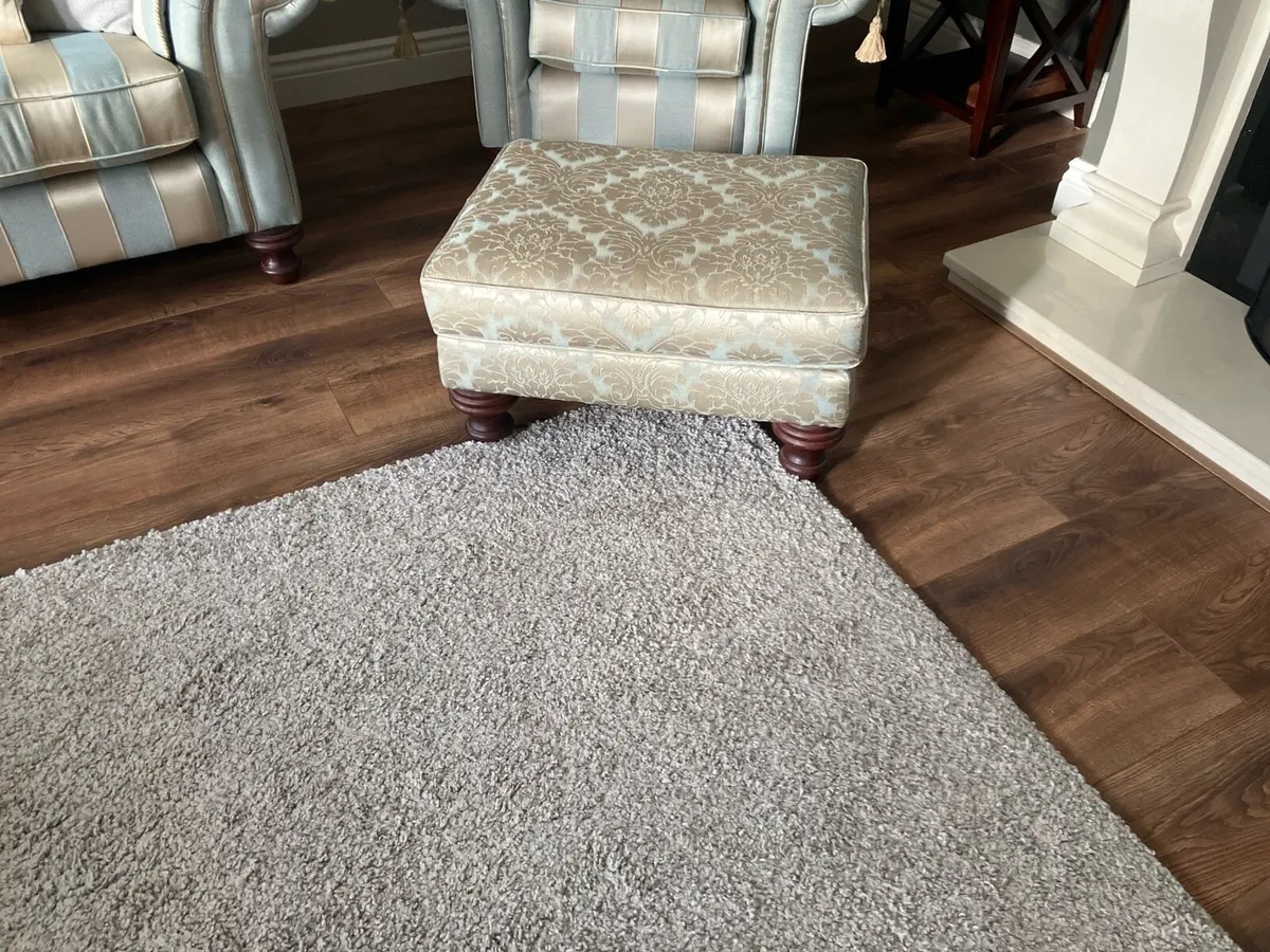 Finline Louis Sofa Suite - Image 3